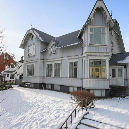 Sudurgata - Authentic Reykjavik Style Apartment Bagian luar foto