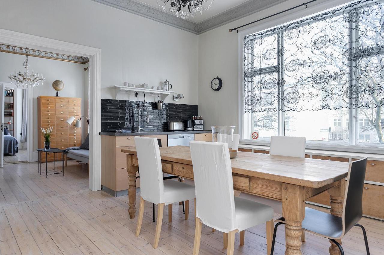 Sudurgata - Authentic Reykjavik Style Apartment Bagian luar foto